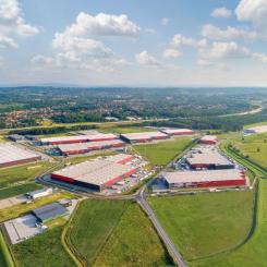 En av 7R:s logistikanläggningar i Polen. Foto: Nrep
