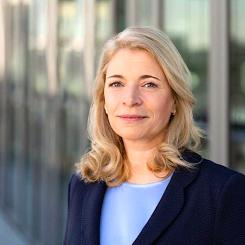 Palla utlovar redan till nästa år tre olika snabbprogram för att öka komforten i fjärrtrafiken. Bland annat ska smutsiga tåg, ovårdade stationer och stängda bistroavdelningar bort. Foto: Oliver Lang/DB