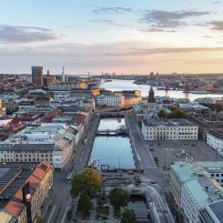 Drönarfoto Stora hamnkanalen från Brunnsparken ut mot älven i Göteborg. Foto: Fotograf: Markus Esselmark