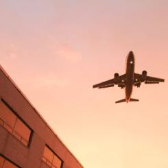 Den negativa trenden tillsammans med ett allt svagare inrikesflyg, riskerar att bli en samhällsekonomisk smäll för hela Sverige. Foto: Transportföretagen