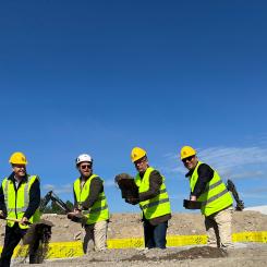 Första spadtaget för DB Schenkers nya gods- och paketterminal i Hudiksvall. Foto: DB Schenker