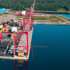 Containerterminalen i Gävle hamn. Foto: Gävle hamn