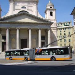 Trådbuss, modell äldre, i Genua. Foto: Wikipedia Common. Kredit: Arbalete