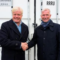 Øyvind Degnes, VD för Container Norway Utleie AS, Fredrik Hermansson, Business Development Manager på Greencarrier AB Foto: Greencarrier