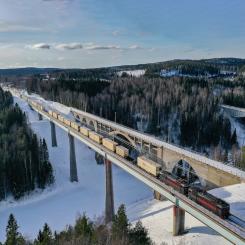 Tempererade tågvagnar används för att hålla en jämn temperatur under transporten. Bild: Sandahls