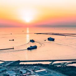 Hamnar i Östersjöområdet väntas bli viktiga energihubbar. Flera planerar redan för lagring och bunkring av nya bränslen, men fler åtgärder krävs för att Sverige inte ska hamna efter i omställningen. Foto: IVL