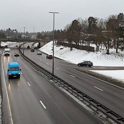 Postnord på Huddingevägen i Huddinge den 13 januari 2024. Foto: Wikimedia Commons
