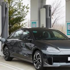 Automatic Charging Robot. Foto: Hyundai