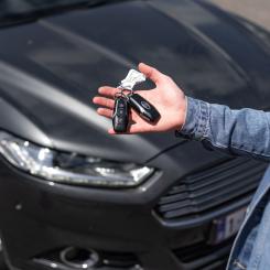 Nyregistreringsstatistiken för februari visar på en fortsatt svag återhämtning för personbilsmarknaden som drivs av aviserade räntesänkningar. Foto: ivan kazlouskij/unsplash
