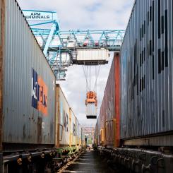 I Rekordmånad för järnvägsvolymer i Göteborgs containerterminal. Foto: APM Terminals Gothenburg