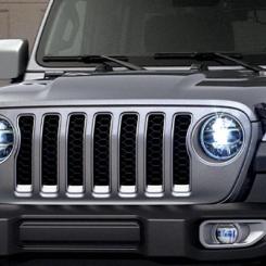 Sammantaget står Stellantis och Jeep inför betydande utmaningar på grund av de nya tullarna. Bilden visar framsidan av Jeep Wrangler. Foto: Stellantis