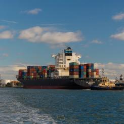 Nya exportkreditgarantier införs. Foto: john simmons/unsplash