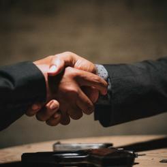 K.W. Bruuns förvärv av J BIL är officiellt. Foto: rock staar/unsplash