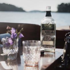 Gränsen för sjöfylleri i Sverige är 0,2 promille i blodet eller 0,10 milligram per liter i utandningsluften. Grovt sjöfylleri definieras som 1,0 promille eller mer i blodet. Foto: Cloudberry Communications