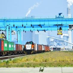Hamnen i Rotterdams järnvägsnät tillfördes ytterligare ett nytt regionalt nav. I sin roll som järnvägsoperatör lanserade APM:s containerterminal i Rotterdam en direkt järnvägsförbindelse med Container Terminal Herne GmbH – ett stenkast från tyska städerna Bochum och Gelsenkirchen. Foto: Container Terminal Herne GmbH