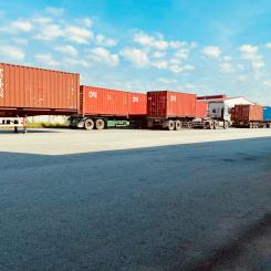 Transport och logistik hårt drabbat. Foto: jin neee /unsplash