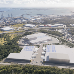 Hälften av Sveriges containerhandel går via Göteborgs Hamn och 30 procent av Sveriges totala export går via hamnen.