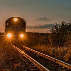 Kunden beställde 2023 en mindre order på likadana vagnar och följer nu upp denna beställning med en större order i samband med en större fabriksetablering för företaget i sydöstra USA. Foto: marissa beletti/unsplash