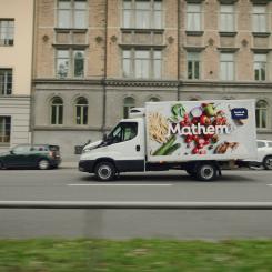 E-handelsaktören inom dagligvaror har framgångsrikt centraliserat sin lagerverksamhet till ett högautomatiserat centrallager i Larsboda, Stockholm. Foto: Mathem
