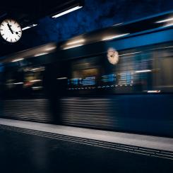 Region Stockholms trafikförvaltning har gått upp i stabsläge efter misstankar om grova mutbrott. Genrebild: hoch3media / unsplash
