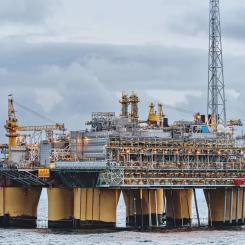 Norge drar nytta av senaste oljeprisuppgången. Störningar i Hormuzsundet har bidragit till stigande oljepriser, vilket har lyft Norges exportintäkter till rekordnivåer. Foto: Equinor