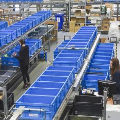 Packstationerna på logistikcenter i Enköping. Foto: KGK