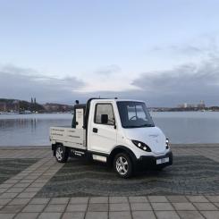 Inzile levererar fyra Inzile Pro4 lätt lastbil till Ängelholms kommun. Foto: Inzile