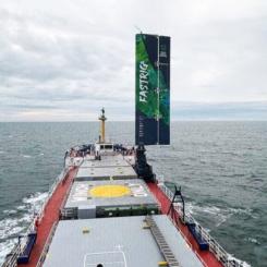 NTS:s fartyg drivs av Pacific Nuclear Transport Ltd (PNTL), som ägs främst av NTS men också av det franska företaget Orano och en grupp japanska energibolag. Flottan inkluderar tre specialbyggda dieseldrivna fartyg – Pacific Heron, Pacific Egret och Pacific Grebe – som transporterar högaktivt avfall och andra kärnmaterial. Foto: NTS)