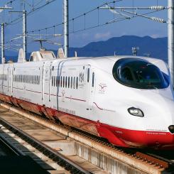 Shinkansen höghastighetståget N700S-8000 i serien (Nishi Kyushu). Foto: Wikipedia Common, kredit: MaedaAkihiko