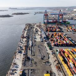 Pågående kajförstärkningsarbeten i projekt Skandiaporten. Snart går projektet in i nästa fas. Bild: Göteborgs Hamn.