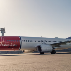 Norwegian hade 940 000 passagerare i mars. Foto: Norwegian