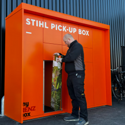STIHL Norden lanserar sin första pick-up box hos återförsäljaren Gårdsman i Jönköping. Foto: STIHL