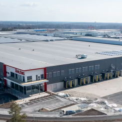 Åhléns öppnar sitt robotlager på 37 500 kvadratmeter i Rosersberg. Foto: Bockasjö