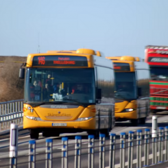Dåligt underhållna vägar i Skåne får sin hastighetsgräns sänkt. Foto: M