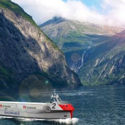 Fartyget kommer att trafikera Ekornes egen hamn, Ikornnes, och hamnen i Ålesund, som servar de största sjöfraktshamnarna i Europa. Bild: Naval Dynamics