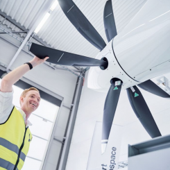 Anders Forslund, vd Heart Aerospace siktar på att bli den första aktören i kommersiell trafik för elflyg. Foto: Göteborgs Näringslivsgrupp