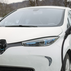 Helt nya bilar registrerats, får klimatbonus, ställts av och exporteras efter sex månader. Arkivbild