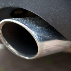 Alla nya lättare vägfordons utsläpp ska vara noll år 2035. Arkivbild