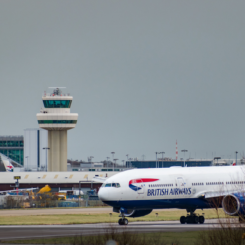 Gatwick planerar att dra ned antalet flygningar. Foto: Gatwick Airport