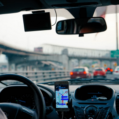 Nya regler gäller för leverantörer vid upphandlingen av resor inom färdtjänst- och sjukresesystemet. Foto: Unsplash/Dan Gold