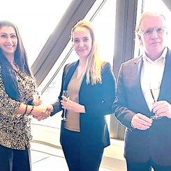 Annika Persson, vd och ägare Kilenkrysset Sthlm, Caroline Nirberg, capital deployment & leasing director, Prologis Norden och Lars-Erik Sandhgren, vice vd Kilenkrysset Sthlm. Foto: Kilenkrysset