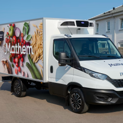 Mathem har utökat sin fordonspark med ytterligare 100 IVECO Daily. Foto: IVECO