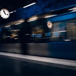 En av frågorna som lyftes upp är vikten av långsiktighet i besluten som tas, särskilt vid upphandling. Foto: hoch/unsplash