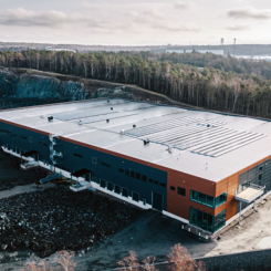 Sörred Logistikpark ligger i nära anslutning till Göteborgs Hamn. Foto: Platzer