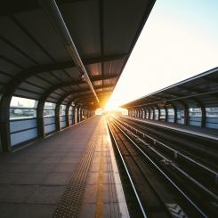 76 personer miste livet i spårtrafiken 2022 Foto: Charles Forerunner
/ Unsplash
