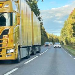 Vartannat tungt släp har brister. Det visar Bilprovningens besiktningsstatistik för 2025. Foto: Stina Wickenberg