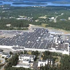 Valmet sadlar om i finska Nystad. Produktionen av pansarfordon ersätter delvis personbilstillverkningen. Foto: Valmet