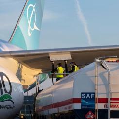 Boeing ecoDemonstrator tankas med vätgasbaserat flygbränsle. Foto: Boeing