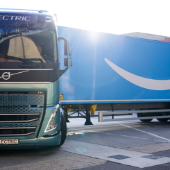 Amazon ersätter motsvarande diesellastbilar med Volvos ellastbilar. Foto: Volvo