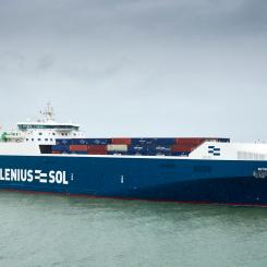 Fartyget Botnia Enabler ökar lastkapaciteten med 300 procent för containers och nästan 100 procent för RoRo-last. Foto: Wallenius Sol